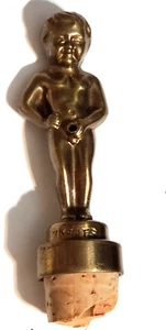 Vintage Brussels MANNEKEN PIS Drink Pourer! BRUXELLE Brass & Cork Bottle Top - Picture 1 of 24