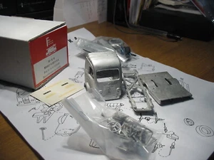 <kit Renault R 2087 4x4 Feux de Forêts Guinard - MVI Miniatures kit 1/50 - Imagen 1 de 5
