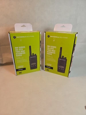 2 x Motorola RMU2080d Radio de negocios bidireccional in situ con pantalla (RMU2080D) - 2 Foto 1 de 4