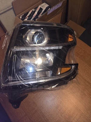 Faro de xenón HID con lastre para Chevy Tahoe Suburban 2015-2020 lado del conductor Foto 1 de 2