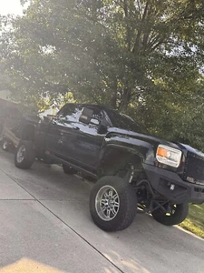 20x12 8x180 chrome wheels on 35/12.5/r20 tires - Picture 1 of 3