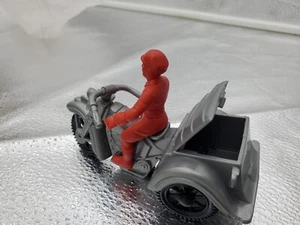 DIMESTORE DREAMS DELUX PLASTICS SERVICE CYCLE & RIDER 20320 1/24 Harley Davidson - Picture 1 of 12