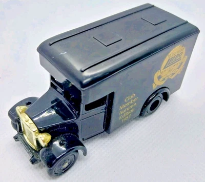 Lledo Dennis Parcels Van Club Member Autumn Edition 1987 - Image 1 of 4