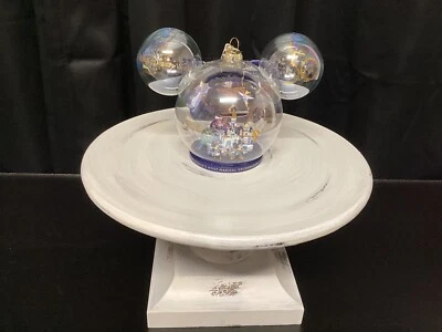 Disney Parks WDW 50th Anniversary Icon Blue Base Glass Globe Ornament  Foto 1 de 4
