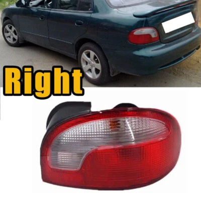 Luz trasera derecha luz de freno con bombilla para Hyundai Accent 4D 1998-1999 Foto 1 de 4