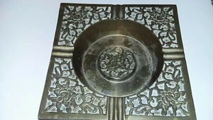 CENICERO PESADO CUADRADO DE LATÓN MACIZO VINTAGE CIGARROS - Imagen 1 de 4