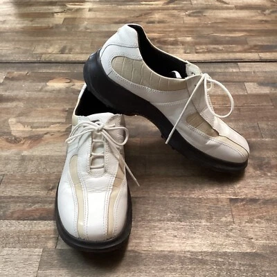ECCO 皮革女式 39 EU 8-8.5 美国白色棕褐色柔软尖钉系带高尔夫鞋 — 第 1/4 张图片