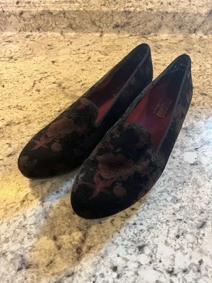 Munro American Women's Sz 9.5 SS Shoes Black Floral Velvet Loafers - Image 1 of 4