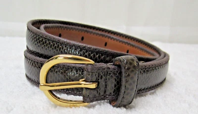 Cinturón mediano Lauren Ralph Lauren para mujer ajustado italiano en relieve cuero marrón logotipo Foto 1 de 4