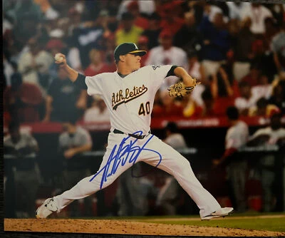 Foto firmada por Andrew Bailey 8x10 A’s Phillies Yankees Medias Rojas Angels MLB Foto 1 de 2