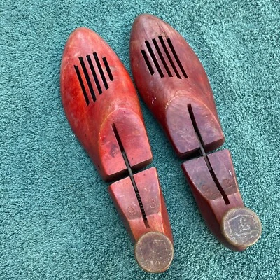 Florsheim Madera Maciza Zapato Árbol Ventilado Forma Roja Inserto Camilla Par Talla 9 3 Foto 1 de 4