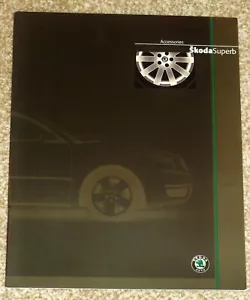 Folleto de ventas Skoda Superb 2002 accesorios - ruedas de aleación estilo de audio, etc. - Imagen 1 de 9