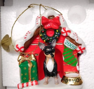 Danbury Mint 2009 "Home for the Holidays" Chihuahua Christmas Ornament - Bild 1 von 1