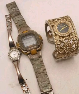 Lot of watches for parts, quartz parts 3pcs - Picture 1 of 12