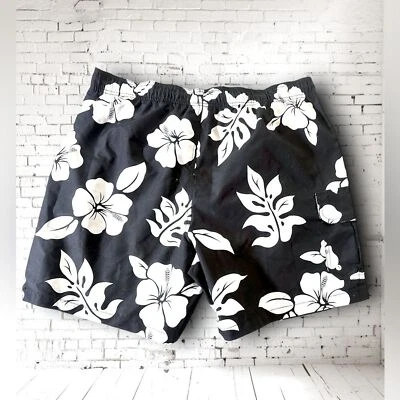 NWT Islander swim trunks w/cargo pocket. XL with 8" inseam and elastic waist. - Image 1 of 4