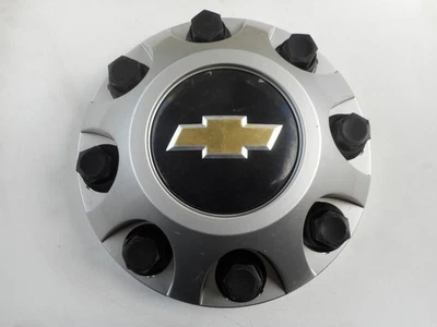 2011-2025 CHEVROLET SILVERADO 2500 3500 SRW WHEEL CENTER CAP OEM SILVER 9597819 - Изображение 1 из 4