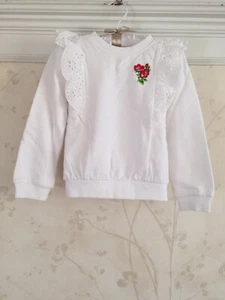 NWT Janie And Jack Eyelet Trim Embroidered Sweatshirt 4 White - Picture 1 of 4