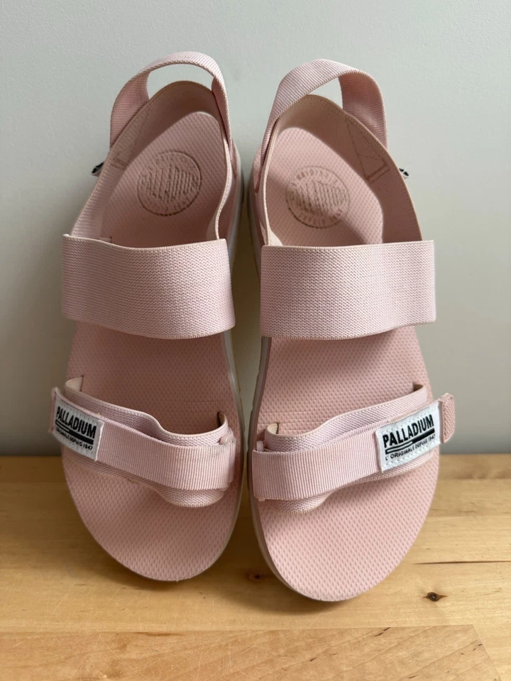 Palladium Shoes Light Pink  size AU8, 25.5 cm - image 1 of 4