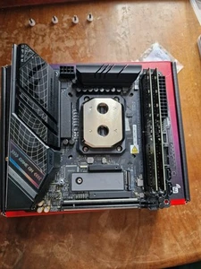 Intel Core I7 13700K Delidded + IceMan Direct Die Waterblock + ASUS Strix B760-I - Photo 1/12