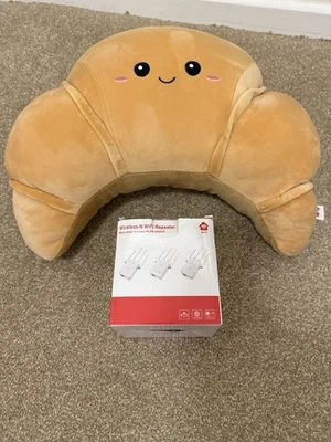 Wireless-N Wifi Repeater - Image 1 of 2