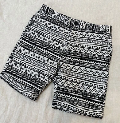 21 Men Aztec Print Streetwear Shorts Size 32 New - Image 1 of 4