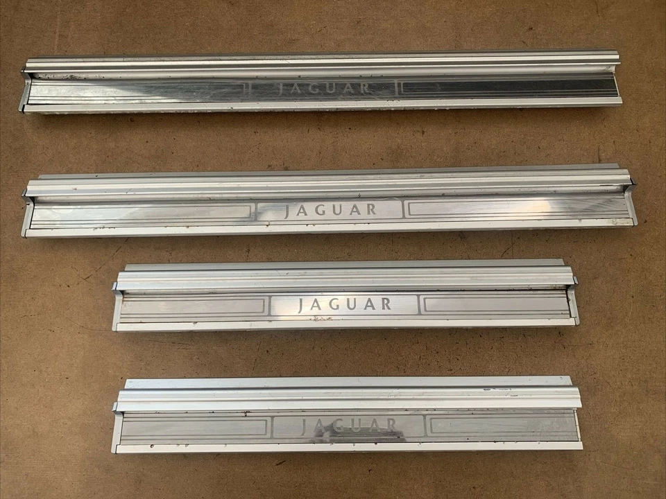 Jaguar XJ6 1988-1994/Vanden Plas umbral de puerta juego de 4 placas de desgaste con imán OEM Foto 1 de 4