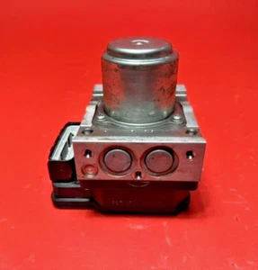 2014-2015 Honda Civic Sedan 1.8L US Market ABS Anti Lock Brake Pump Module AT - Picture 1 of 9