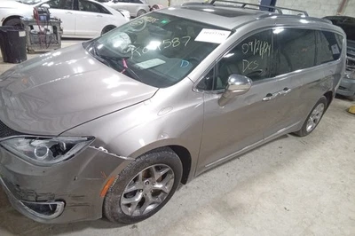 2017 Chrysler Pacifica Automatic Transmission OEM 137K Miles - LKQ406046881 - Image 1 of 4