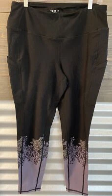 Pantalones Torrid Active Mujer 1 Negro Púrpura Acentos Florales Leggings Cónicos Foto 1 de 4
