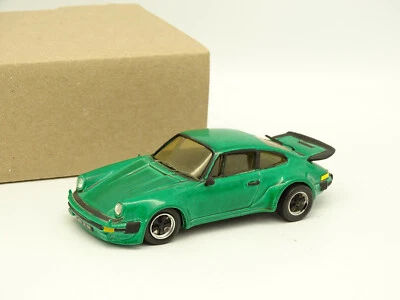 MRF Kit Montato Resina 1/43 - Porsche 911 Turbo Verde - Immagine 1 di 2