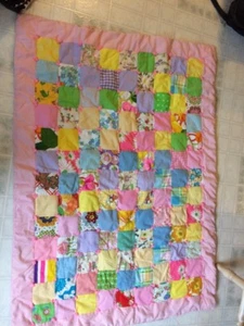 vintage baby, lap quilt age unknown hand tied 36 1/2 X 48 1/2 Pink border Poofy - Picture 1 of 3