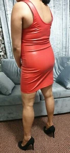 Rotes PVC Wetlook Micro Minikleid Damen dehnbar figurbetont Mylle U-Ausschnitt  - Bild 1 von 9