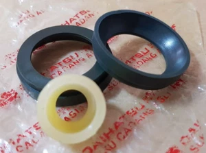 DAIHATSU TAFT FEROZA ROCKY FOURTRAK BUSH AND SEAT SHIFT LEVER RETAINER SUPPORT - Imagen 1 de 5