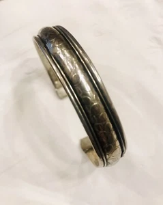 Brazalete de pulsera ISRAEL de plata ajustable martillado con bandas estriadas vintage - Imagen 1 de 11