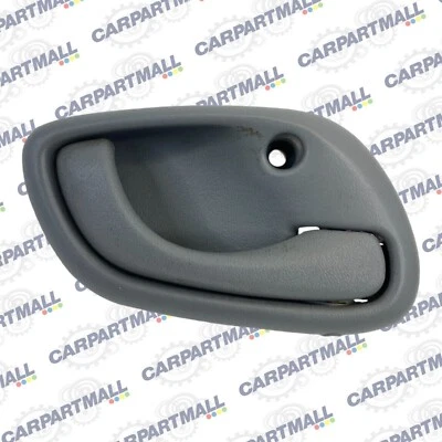 2003 - 2005 铃木 Grand Vitara 右前乘客内门把手 原始设备制造商 — 第 1/4 张图片