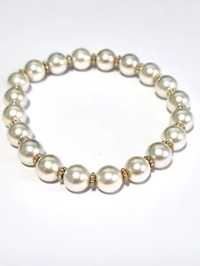 White shell pearl stretch bracelet with daisy spacers - Picture 1 of 1