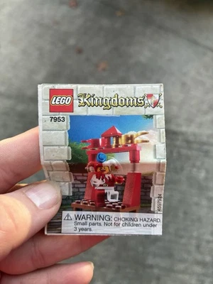 LEGO Castle Court Jester 7953 - Image 1 of 2