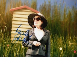 Lesley Joseph - Actress - Signed Photo - COA (34023) - Picture 1 of 1