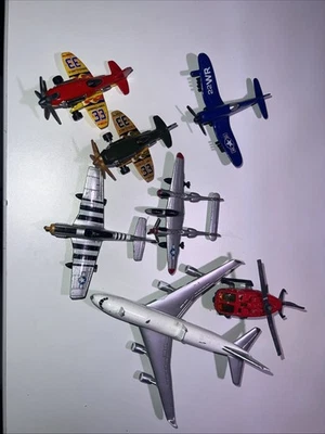 Lote de 6 aviones diecast 1 helicóptero juguetes coleccionables usados vintage Foto 1 de 4