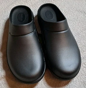 Oofos Luxe Clogs Women's Size 11 Men's 9 New w/ Tag EU 37 Graphite Silver Shoes - Picture 1 of 6