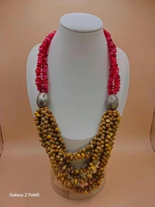 Collana Camila Klein Boho multifilo 57 cm conchiglie rosa resina oro Brasile retrò - Foto 1 di 7