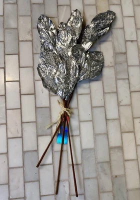 "3 selecciones de árbol de tallos florales de hoja de plata con cuentas brillantes y perlas de Rachel Zoe, 26""" Foto 1 de 2