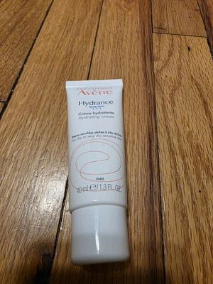 Crema hidratante rica Avène Hydrance (1,3 oz) Foto 1 de 3