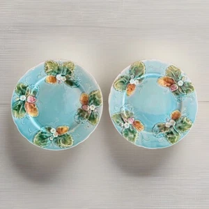 2 RARE French Majolica Plates with Strawberries and Leaves by Luneville, C 1880 - Picture 1 of 6
