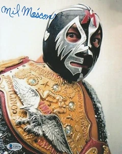 MIL MASCARAS SIGNED AUTO'D 8X10 PHOTO BAS COA LUCHA LIBRE AAA CMLL AJPW HOF D - Picture 1 of 1