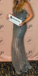 Elegante vestido de noche sin tirantes para mujer Jasz Couture talla 10 gris vestido de graduación de gala - Imagen 1 de 10