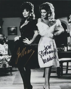 Joan Collins & Stephanie Beacham handsigniertes 8x10 Foto Autogramm, Dynasty - Bild 1 von 6