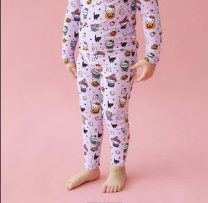 Posh Peanut x Hello Kitty 🎃 Monsters Basic Leggings Pants Bottoms 3/4 - Picture 1 of 4