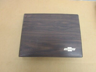 Chevrolet 1976 concesionario álbum libro de datos tapicería a color Impala Corvette Camaro Foto 1 de 4