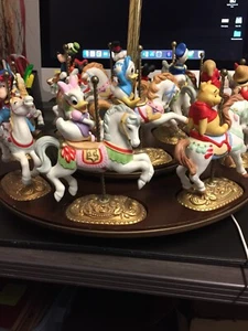 NEW ENGLAND COLLECTORS SOCIETY DISNEY CHARACTER CAROUSEL, USED - Imagen 1 de 8